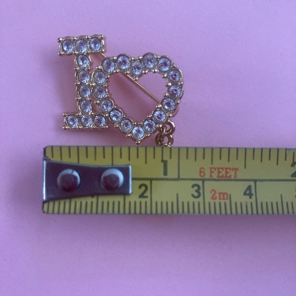 I LOVE Christmas brooch - Picture 3 of 5